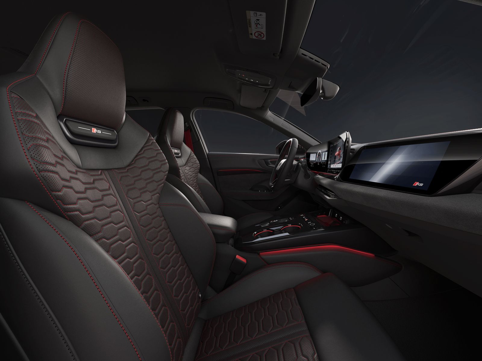 Vedere de pe partea pasagerului a scaunelor și a cockpitului RS 5 Avant.